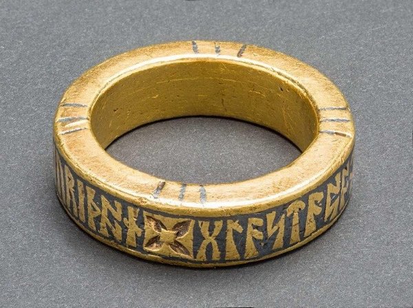 Fingerring vom Bramham Moor (9. Jahrhundert). Dänisches Nationalmuseum Kopenhagen Bildnachweis http://samlinger.natmus.dk/DO/asset/13984 (Zugriff 3. 7 2017).